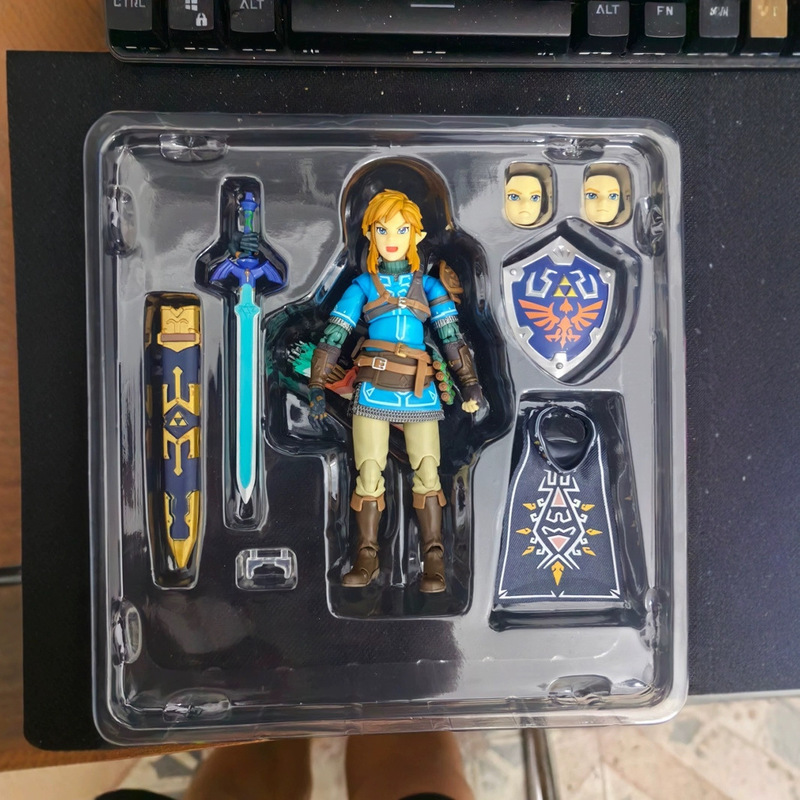 Figma 626 Series Link Action F - đánh giá và giá Zelda Desk Setup